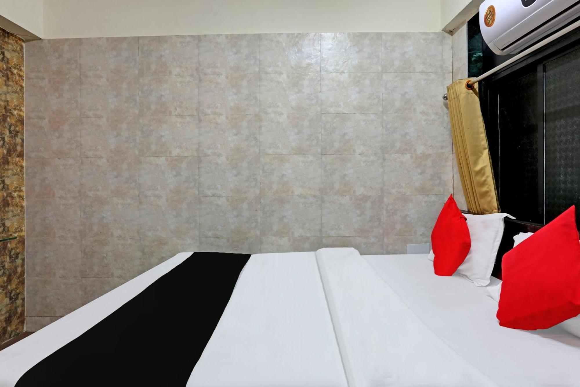 Capital O 79386 Hotel Emirates Mumbai (Bombay) Buitenkant foto